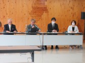 県保険医協会　保険証存続で会見、左から２番目宮沢会長